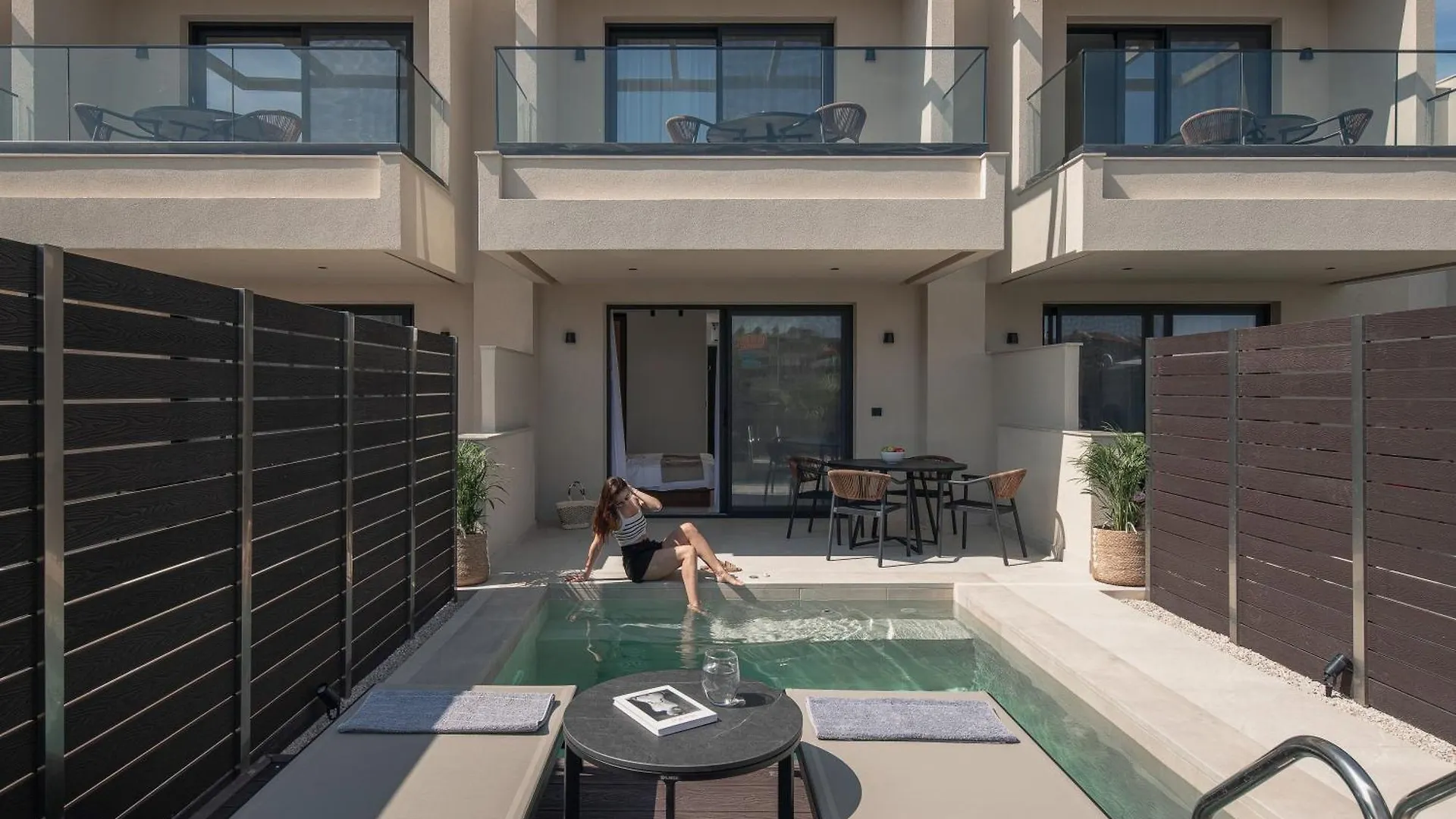 Vista Luxury Suites Neos Marmaras Yunanistan